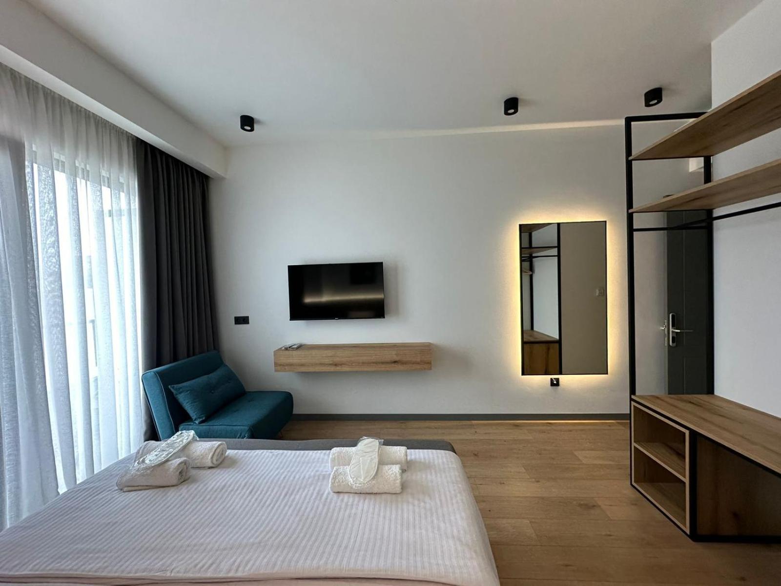 The Moon Hotel Tbilisi Eksteriør bilde