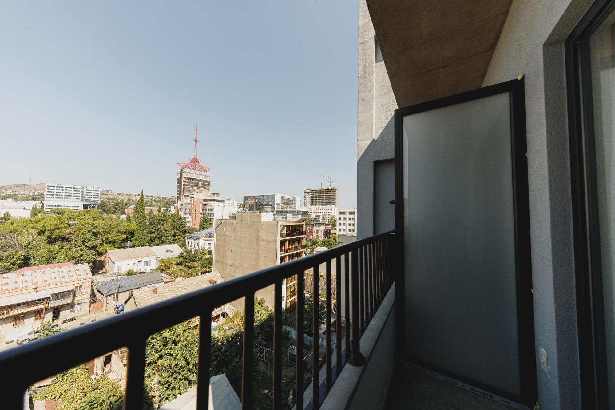 The Moon Hotel Tbilisi Eksteriør bilde